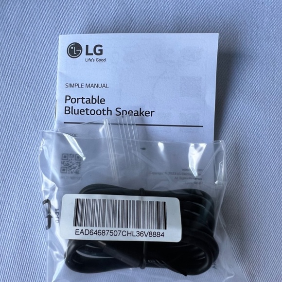 NIB - LG XBOOM GO XG5QBK Portable Bluetooth Speaker - Picture 11 of 12